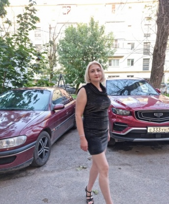 Мои нежные руки и изящное тело обещают незабываемое время вместе. У меня есть множество услуг, которые будут удовлетворять все твои желания. Расслабляющий массаж, страстные поцелуи, горячие игры - выбирай, что тебе больше нравится. Не забудь посмотреть мои фото, чтобы убедиться в моей красоте. У меня также есть положительные отзывы, которые доказывают, что я настоящая профессионалка. Так что не медли, позвони мне и ты никогда не пожалеешь об этой встрече. Жду тебя в Москве! 😉 Ульюша